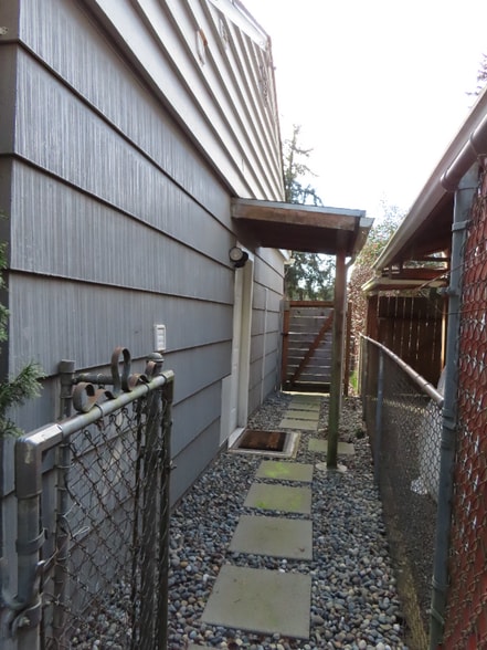 Building Photo - 17904 1st Ave NE