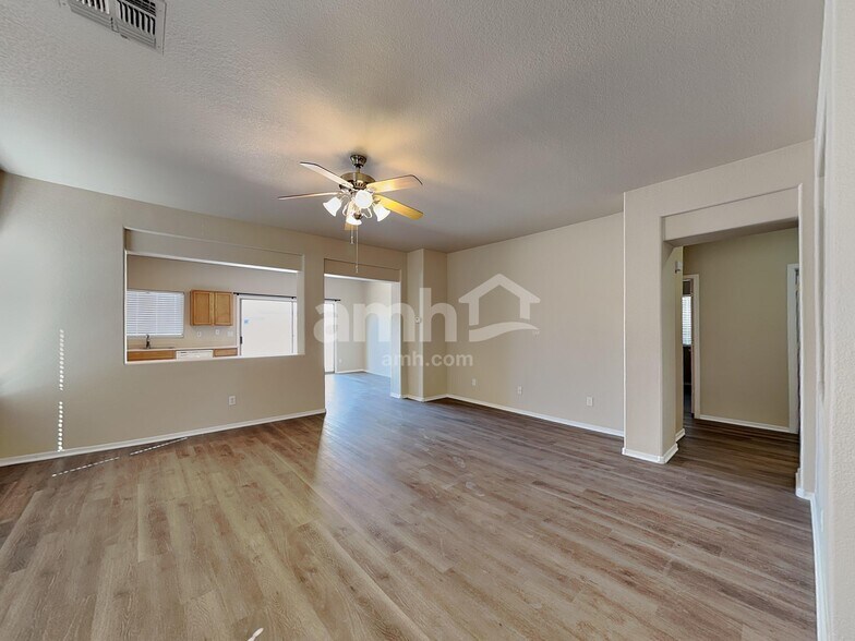 Building Photo - 3506 N 130th Ave