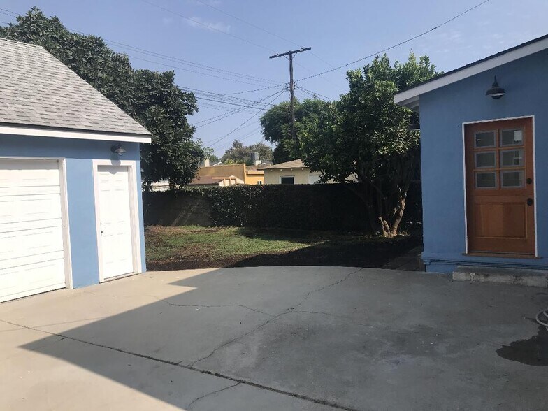 Building Photo - 4136 Lyceum Ave