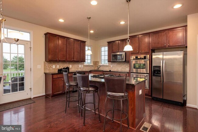 Building Photo - 7108 Sudley Ave