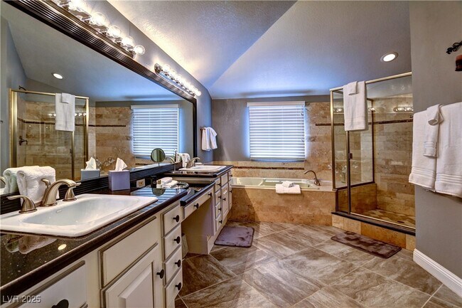 Building Photo - 4911 Mission Bay Dr