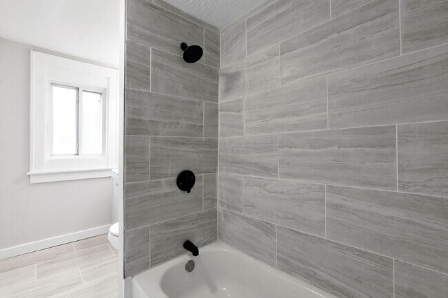 Building Photo - 1867-1869 Cleveland Ave