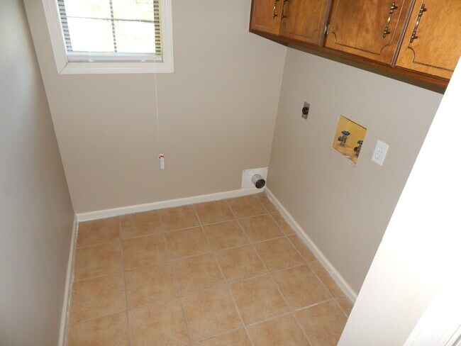 Building Photo - 3539STUD