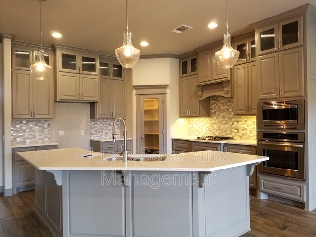 Building Photo - 1433 Kelley Pointe Pkwy