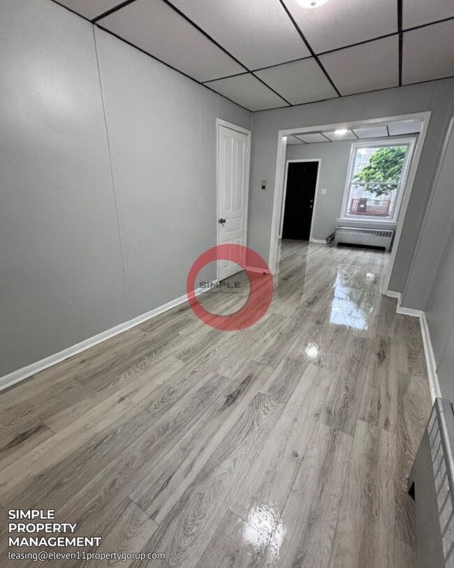 Building Photo - Fully renovated 3 bedrooms 1 bath House