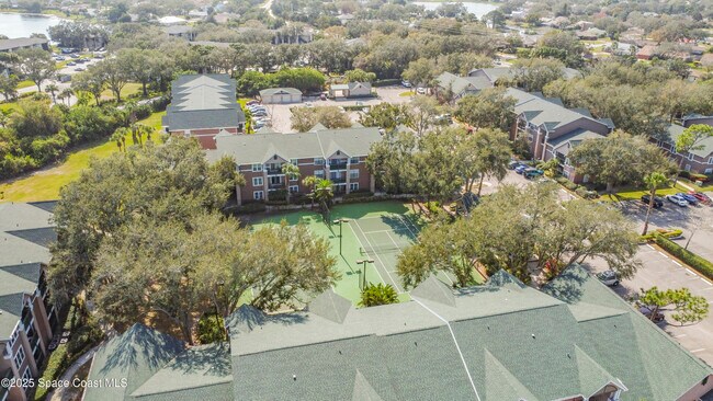 Building Photo - 7667 N Wickham Rd