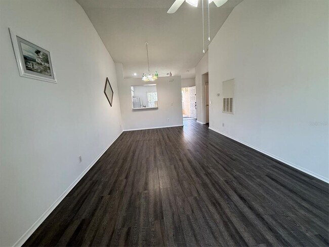 Building Photo - 13348 Fairway Glen Dr