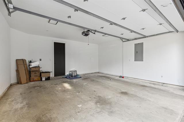 Building Photo - 2916 Hawthorne Ave