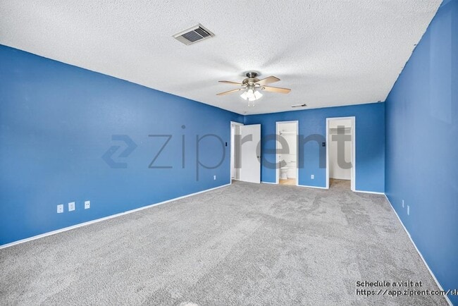Building Photo - 5515 Champions Hill Dr