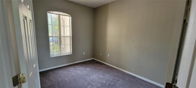 Building Photo - 3504 Somerset Cir
