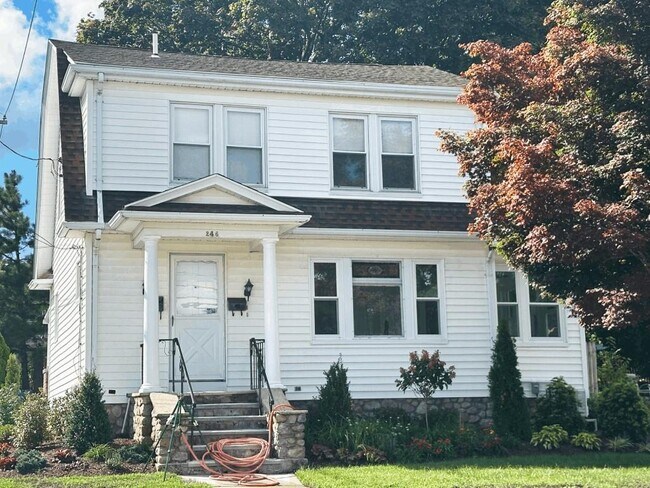 Primary Photo - 246 George Waterman Rd