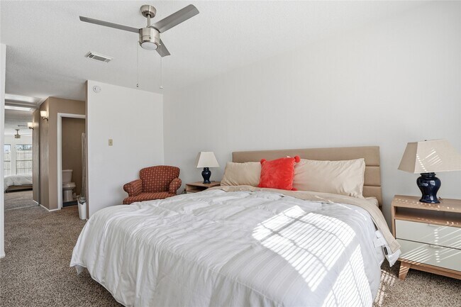 Building Photo - 2611 Grants Lake Blvd