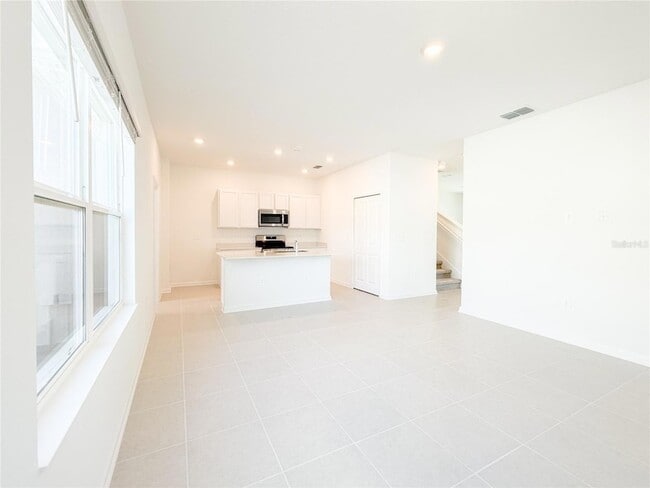 Building Photo - 1975 Stake Out Wy