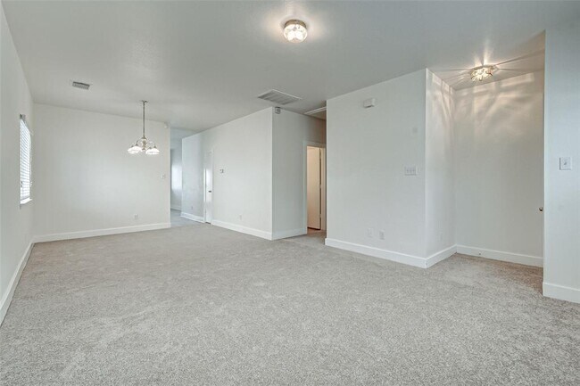 Building Photo - 11920 Princess Garden Way