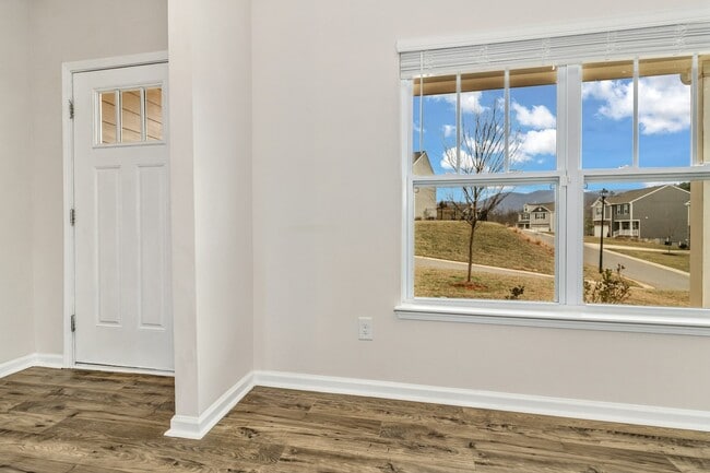 Building Photo - 122 Amblers Knl Rd