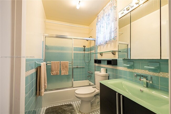 Building Photo - 16790 NE 14th Ave