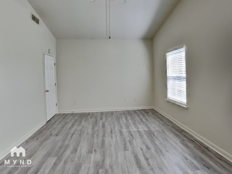 Building Photo - 1297 Winwood Dr
