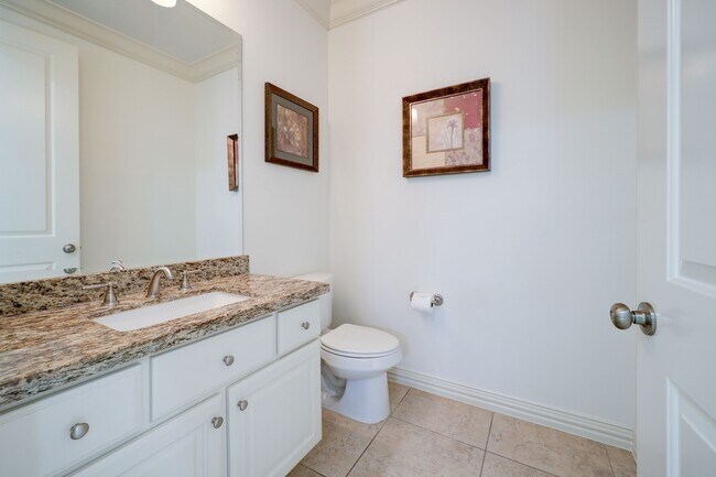 Building Photo - 14470 Summerleaf Ln