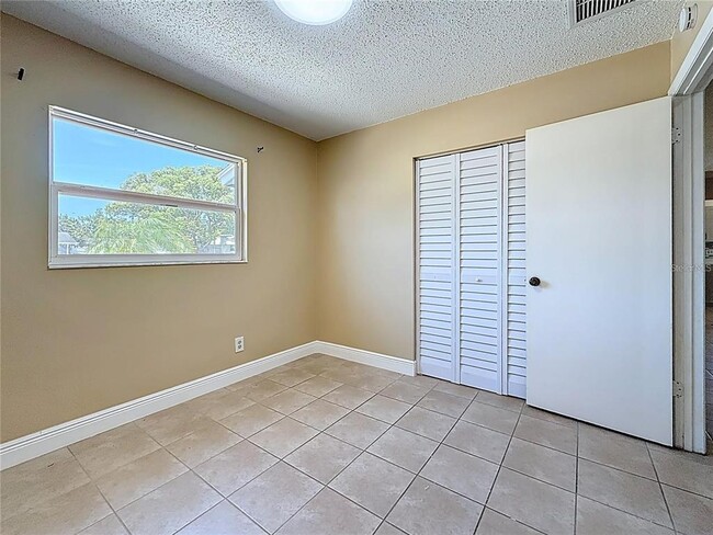 Building Photo - 8345 81st Ct N