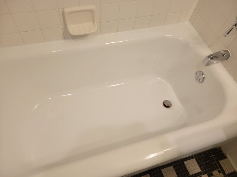 Building Photo - 15 E Kirby St