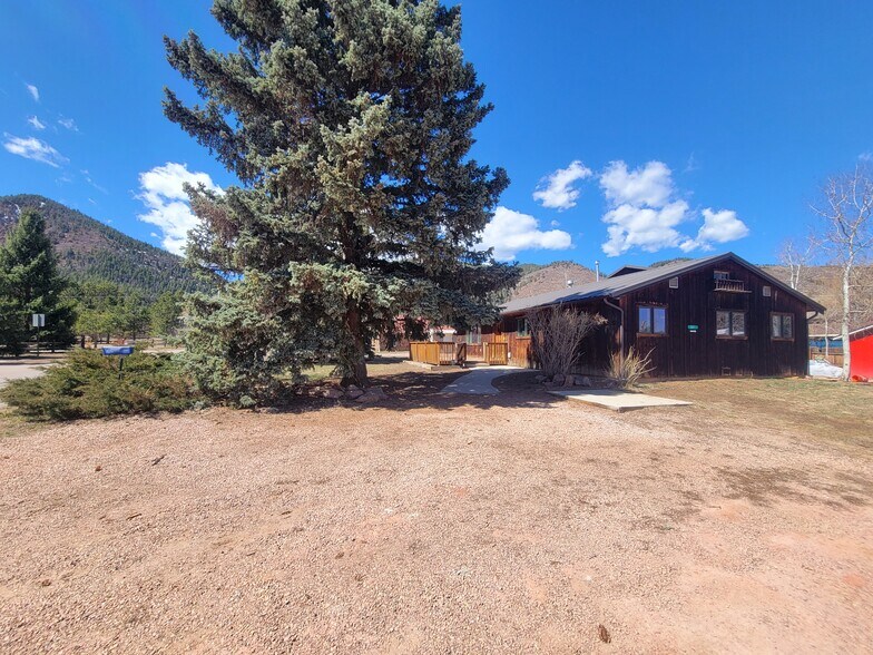 Building Photo - 84 S Valley Rd