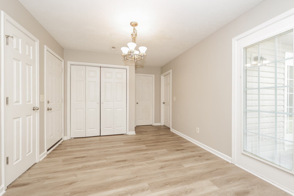 Building Photo - 1505 Chestnut Oak Dr