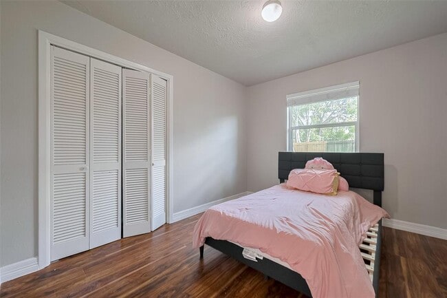 Building Photo - 14330 Templar Ln