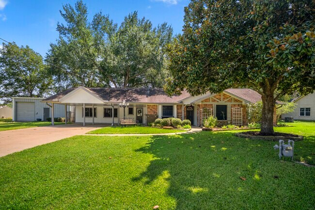 Building Photo - 2411 Orange St