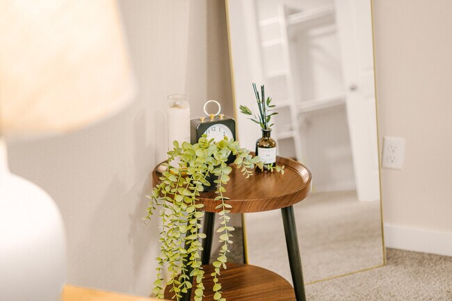 Building Photo - 3213 Grand Blvd