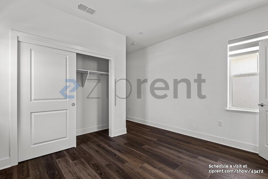 Building Photo - 2672 Goodland Ct