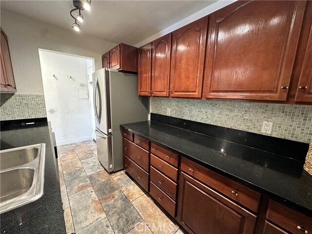 Building Photo - 1222 N Olive Dr