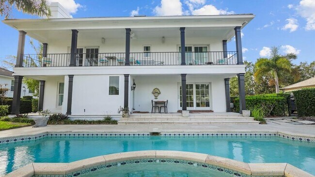 Building Photo - 4921 Lyford Cay Rd