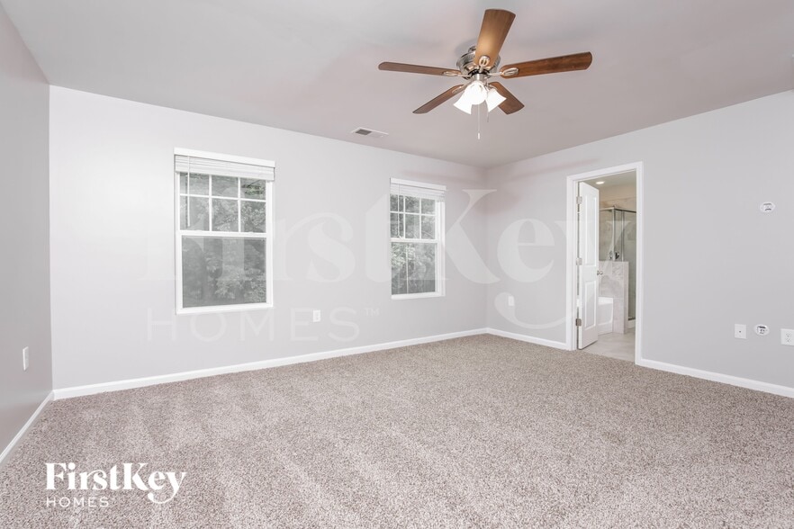 Building Photo - 636 Starry Sky Dr