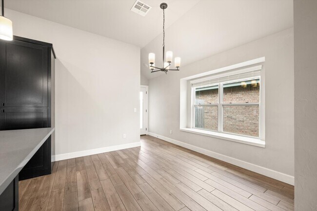 Building Photo - 13933 Klinsman Rd