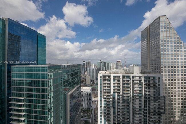 Building Photo - 300 Biscayne Blvd Way