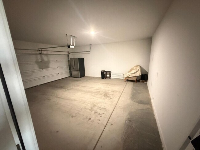 Building Photo - 38172 W San Sisto Ave