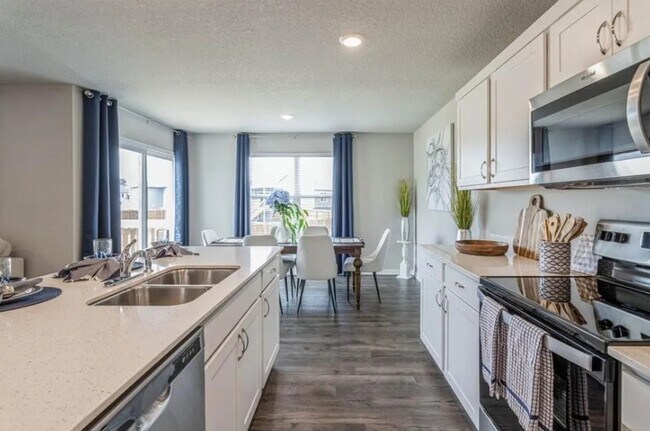 Building Photo - 259 NW Charlestown Ln