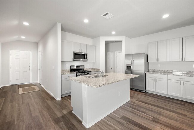 Building Photo - 5808 Begonia Ct