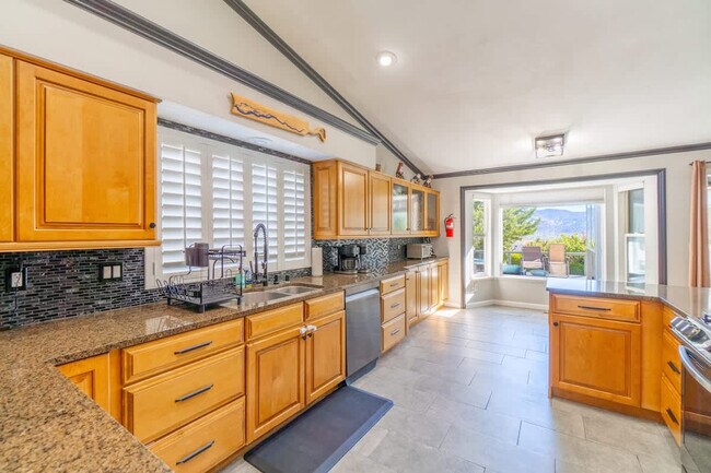 Building Photo - 14350 Ghost Rider Dr