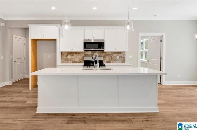 Building Photo - 725 Fallview Ct