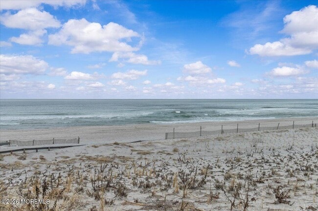 Building Photo - 45 Fielder Ave