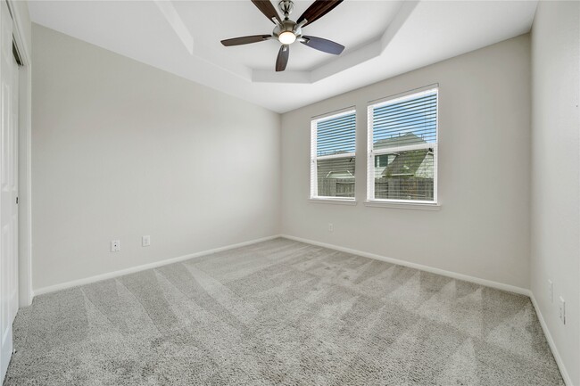 Building Photo - 3319 Fairmont Hills Ln