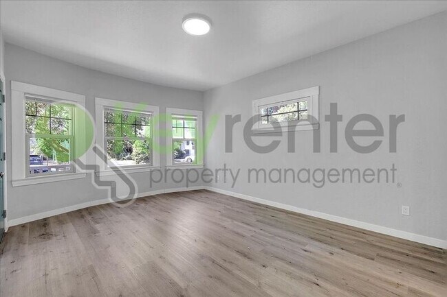 Building Photo - 1517 23rd St
