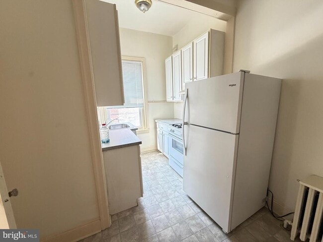 Building Photo - 2441 Brown St