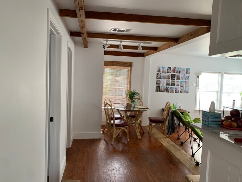 Living/Dining area - 6310 Greenbriar Dr