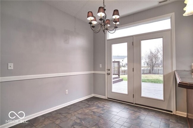 Building Photo - 11080 McDowell Dr