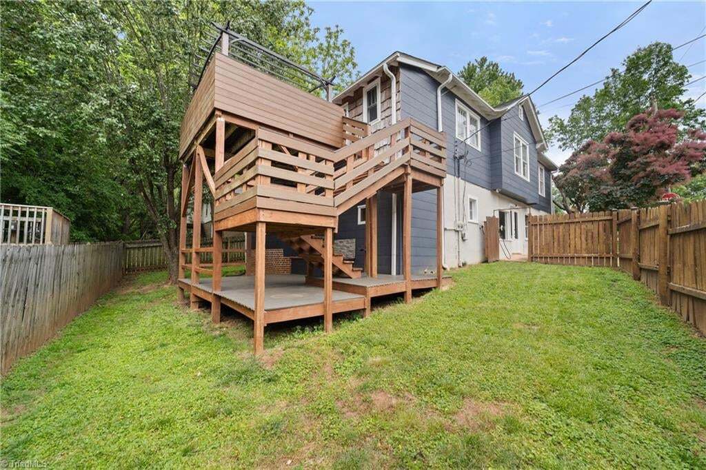 Building Photo - 2083 Elizabeth Ave