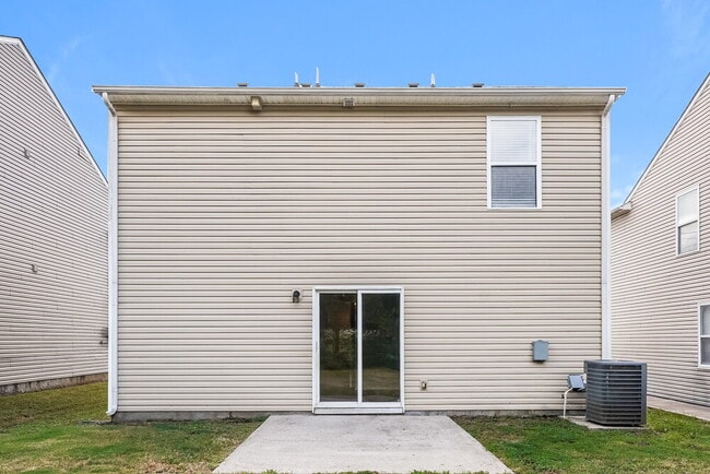 Building Photo - 2878 Creekbend Dr