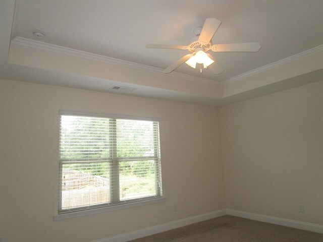 Building Photo - 2400 Freemont St