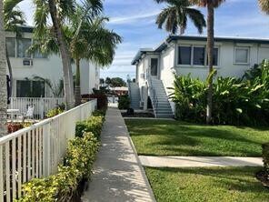 Building Photo - 561 Bayshore Dr